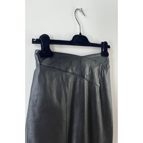 80s HIGH WAISTED LEATHER SKIRT - Picture 2 of 4